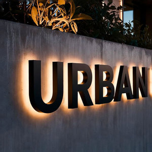 Insegna aziendale personalizzata retroilluminata <span class=keywords><strong>per</strong></span> esterni, logo grande <span class=keywords><strong>per</strong></span> edifici, insegna 3D illuminata a LED, lettere in metallo retroilluminate a LED - Product Image 1