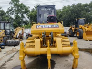 Utilisé pour CAT D6G Bulldozer Équipement lourd d'occasion bon marché du Japon avec moteur central et composants de moteur à vendre à Shanghai - Product Image 4