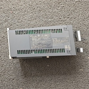 โมดูลควบคุมเซอร์โวมอเตอร์ Mitsubishi Mr-Je-300A ผลิตในญี่ปุ่น หมายเลขแอปพลิเคชัน - Product Image 2