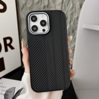 Coque de téléphone simple et tendance du fabricant avec protection d'objectif, design couleur unie pour iPhone 17 16 15 14 13 Pro Max