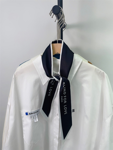 Sciarpa della borsa della sciarpa dei capelli di <span class=keywords><strong>seta</strong></span> imitata Designer classico bianco e <span class=keywords><strong>nero</strong></span> multiuso - Product Image 2