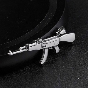 Pendentif Hip-Hop pour Homme en Acier Inoxydable, Pendentif Pistolet de Luxe Modèle AK pour Homme - Product Image 5