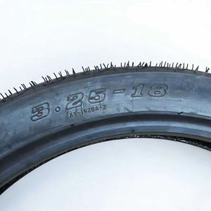 Pneus de moto neufs à motif populaire 3.25-18 18 pouces en caoutchouc durable pour roue arrière - Product Image 4