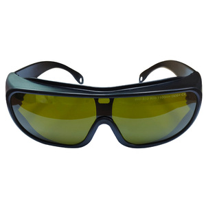 <span class=keywords><strong>Verre</strong></span> de sécurité laser polarisé croisé pour la protection des yeux 200-450nm 800-1100nm OD7 lunettes de protection laser 1064nm Protection des yeux - Product Image 1