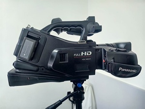 Cámara de Video Digital Panasonic HC-MDH1 Usada al por <span class=keywords><strong>Mayor</strong></span>, <span class=keywords><strong>Zoom</strong></span> 21X, 1080P - Product Image 1
