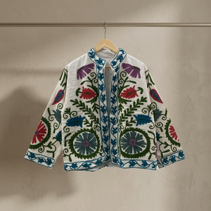 Veste en coton brodée Suzani pour femmes, motif floral, bordure brute, manteau d'hiver, vêtement d'extérieur bohème - Product Image 3