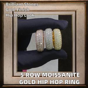 Anillo de Boda Clásico Brillante de 5 Filas de Moissanita con Corte Brillante y Engaste de Garras para Hombre, de Plata de Ley 925 Bañada en Oro - Product Image 2