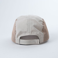 Beige Logotipo de impresión sin estructura Running Camp Caps Wish Mesh Nylon Fabric Camp Cap Alta calidad Custom 5 Panel Camp Cap Sombreros
