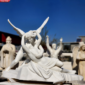 Statua a Grandezza Naturale in Marmo Beige della Famosa Scena del Bacio tra Psiche e Cupido - Product Image 2