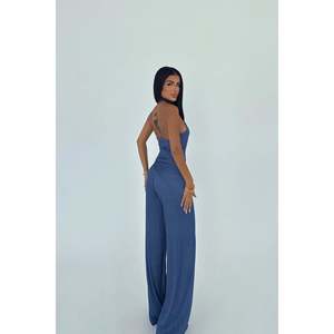 Traje Elegante Azul Marino para Fiesta, Mono con Pantalón para Ocasiones Especiales - Product Image 1