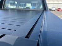 Maxus Terron 9 ETerron 9 Premium - Couverture de benne enroulable rétractable en aluminium avec verrouillage pour protection de la cargaison de pick-up