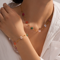 Collier de perles colorées à fleurs, colliers délicats à perles florales pour femmes, bijoux tendance Y2K bohèmes, mignons et doux