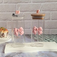 Nouveau produit Tasse en verre BOW carré en verre à haute teneur en borosilicate avec couvercle et paille