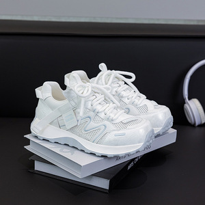 Chaussures pour étudiantes - Chaussures de sport estivales confortables et respirantes, style tendance, design multifonctionnel et décontracté pour femmes - Product Image 2