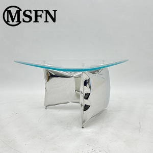 Tables basses triangulaires en acier inoxydable au design moderne d'usine avec plateau en verre trempé pour meubles de salon, tables d'appoint pour hôtels - Product Image 2