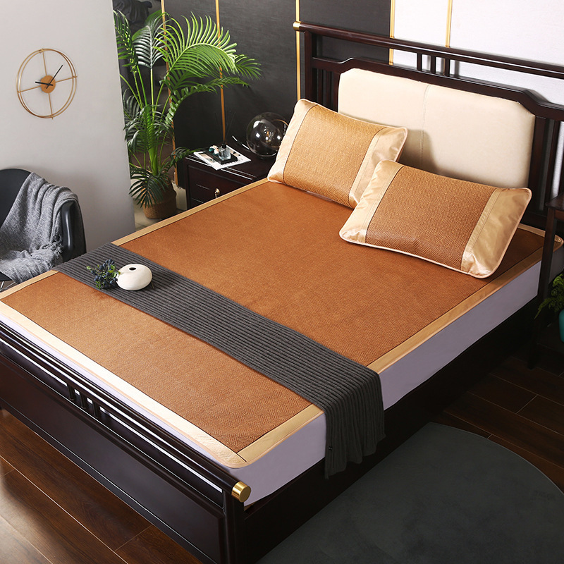 Classic single-sided rattan mat - biscuit flower