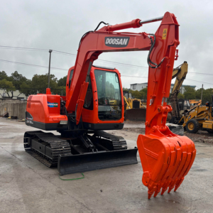 Doosan เครื่องขุด DX75มือสองที่ทนทานอุปกรณ์รวบรวมข้อมูลไฮดรอลิก7ตันสำหรับงานดินและงานก่อสร้าง - Product Image 1