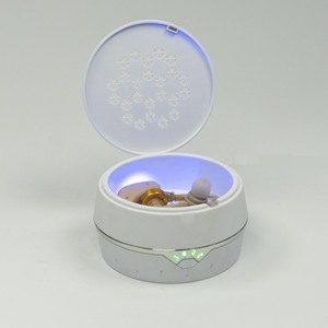 Selfie Light Compact Various colour case Silver Trim And Patterned Lid - Product Image 6