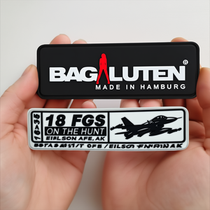 Tùy chỉnh PVC các bản vá lỗi thương hiệu cao su nhãn 3D dập nổi PVC vá mềm Silicone vá cho quần áo trang trí - Product Image 1