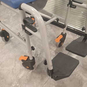 كرسي مرحاض متعدد الوظائف 4 في 1، يتحمل وزن 350 رطل، كرسي متحرك للاستحمام، مرحاض للمسنين وذوي الاحتياجات الخاصة باللون الأزرق - Product Image 5