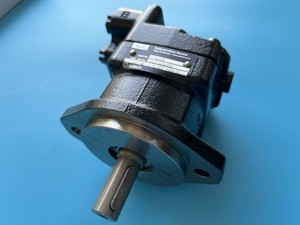 มอเตอร์ไฮดรอลิกแบบเพลาโค้งชนิดปริมาตรคงที่ 3782009 F11-005-MB-CV-K-000-0000-0T 14,000 รอบต่อนาที - Product Image 1