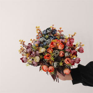 Centrotavola nuziale piccola seta fiori rosa Bouquet 15 teste artificiali piccolo cespuglio di Rose - Product Image 2