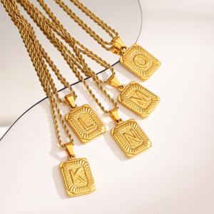 Collier en acier inoxydable plaqué or 18 ct étanche A-Z 26 lettres Initial pour femmes filles pendentif tour de cou fournisseur de bijoux - Product Image 2