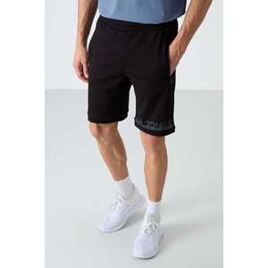 Pantalones Cortos para Hombre Air Jones Albie Negros de Corte Estándar - Cómodos, de Tela Interlock de Mezcla de Algodón, Modelo 81241 - Product Image 2