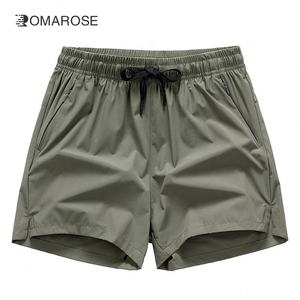 Short de sport décontracté pour homme Short de sport respirant en soie glacée avec poches et cordon de serrage Short de course à séchage rapide - Product Image 3