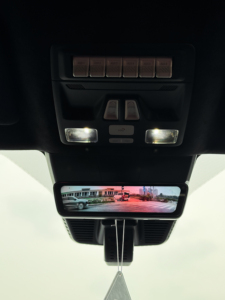Cámara de Retroceso con Espejo de 9.35 Pulgadas para Streaming de Medios, Monitor de Estacionamiento con Asistencia de Reversa, Incluye Tarjeta de 64GB y GPS, TV para Auto para Xiaomi U7 BYD - Product Image 4