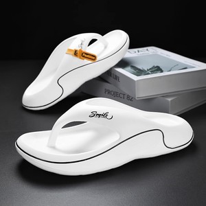 Pantuflas para Hombre Ligeras y Transpirables de EVA, Pantuflas Cómodas y Ergonómicas para Interiores/Exteriores, Diseño sin Cordones - Product Image 4