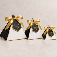 Boîte en papier pyramide écologique personnalisée de luxe avec logo, ruban et pelliculage mat pour chocolats, bonbons, pâtisseries et cadeaux de mariage