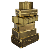 Coffret à bijoux de luxe vintage en forme de valise dorée pour bureau à domicile et hôtel, avec tiroirs personnalisables en laiton poli et systèmes de verrouillage sécurisés