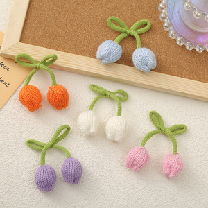New Arrival Handmade DIY Vải Sợi Hoa Tulip Crochet Đồ Trang Trí Cho Túi Quần Áo Phụ Kiện Trang Trí Nội Thất - Product Image 1