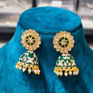 Pendientes Jhumki de Perlas y Kundan con Diseño Meenakari de Jewel Emarket Heritage -12731583GR, Pendientes de Moda - Product Image 3