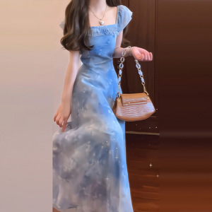 Robe d'été pour femme, style français, imprimé floral bleu, manches courtes, col carré, volants, longueur maxi, taille ajustée, idéale pour la plage - Product Image 2