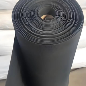 Membrane imperméable en caoutchouc <span class=keywords><strong>EPDM</strong></span> vulcanisé résistant au feu auto-adhésif anti-âge noir blanc pour toit de <span class=keywords><strong>terrasse</strong></span> en bois béton - Product Image 1
