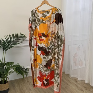 Màu sắc tương phản mô hình chia Khăn choàng nữ thiết kế cảm giác mỏng Kem chống nắng khăn - Product Image 4