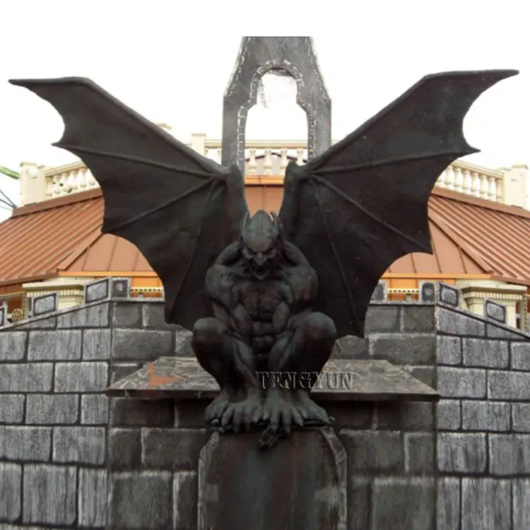 Mimari duvar asılı kanatlı şeytan gargoyle heykeli bronz melek kötü canavar cadılar bayramı gargoyle heykeli