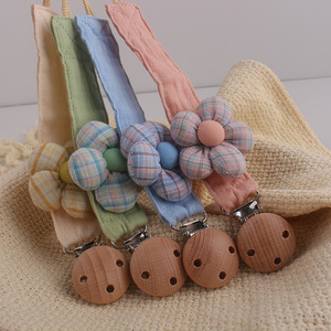 Accessoire bébé transfrontalier original automne/hiver : Jouet en tissu PC à motif floral avec sangle anti-perte et attache-sucette - Product Image 6