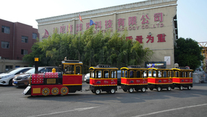 Trenino Turistico Divertente per Bambini e Adulti, Treno Elettrico per Centro Commerciale, Trenino Panoramico in Vendita - Product Image 4