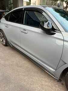 Léger et agressif : Amélioration du capot en fibre de carbone pour Honda Civic Type R FL5 - Product Image 5