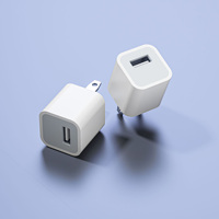 Pengisi Daya Dinding USB Mini 5W 5V 1A Satu Port Colokan EU US Adaptor Daya Tahan Api PC Pengisi Daya Ponsel untuk Smartphone & Pods