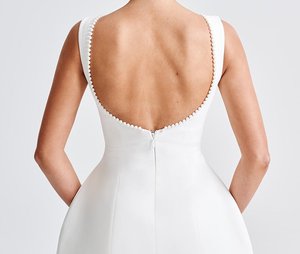 All'ingrosso moda donna personalizzata fiocco scollo a V senza maniche senza schienale abiti in Chiffon <span class=keywords><strong>bianco</strong></span> stampa digitale panno modello solido - Product Image 5