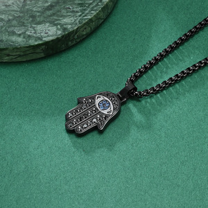 Collar con Colgante <span class=keywords><strong>de</strong></span> <span class=keywords><strong>Mano</strong></span> <span class=keywords><strong>de</strong></span> Fátima <span class=keywords><strong>de</strong></span> Acero Inoxidable con Cristales <span class=keywords><strong>de</strong></span> Imitación y Baño <span class=keywords><strong>de</strong></span> <span class=keywords><strong>Oro</strong></span> PVD <span class=keywords><strong>de</strong></span> 18K, Estilo Hiphop - Product Image 6