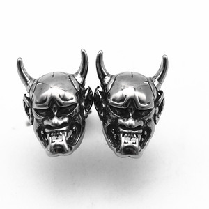 Pendientes con forma de cabeza de diablo de yunnique, diseño geométrico de acero de titanio, a la moda para hombres y mujeres - Product Image 5