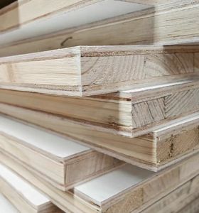 Tablero de Bloques con Revestimiento de Melamina Ecológico de 2440*1220 mm, Estructura de Núcleo para Uso en Hogares, Hoteles y Escuelas, Directo de Fábrica - Product Image 2