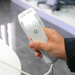 Máquina de Fototerapia Excimer UVB de Alta Intensidad de 308nm, Equipo Terapéutico Veterinario para Centro Dermatológico, Vitiligo - Product Image 3