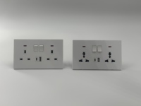 Precio de fábrica Home Hotel Diseño moderno Bien conocido Reino Unido Estándar Blanco Conmutado Doble 13A con USB + C Toma de interruptor eléctrico
