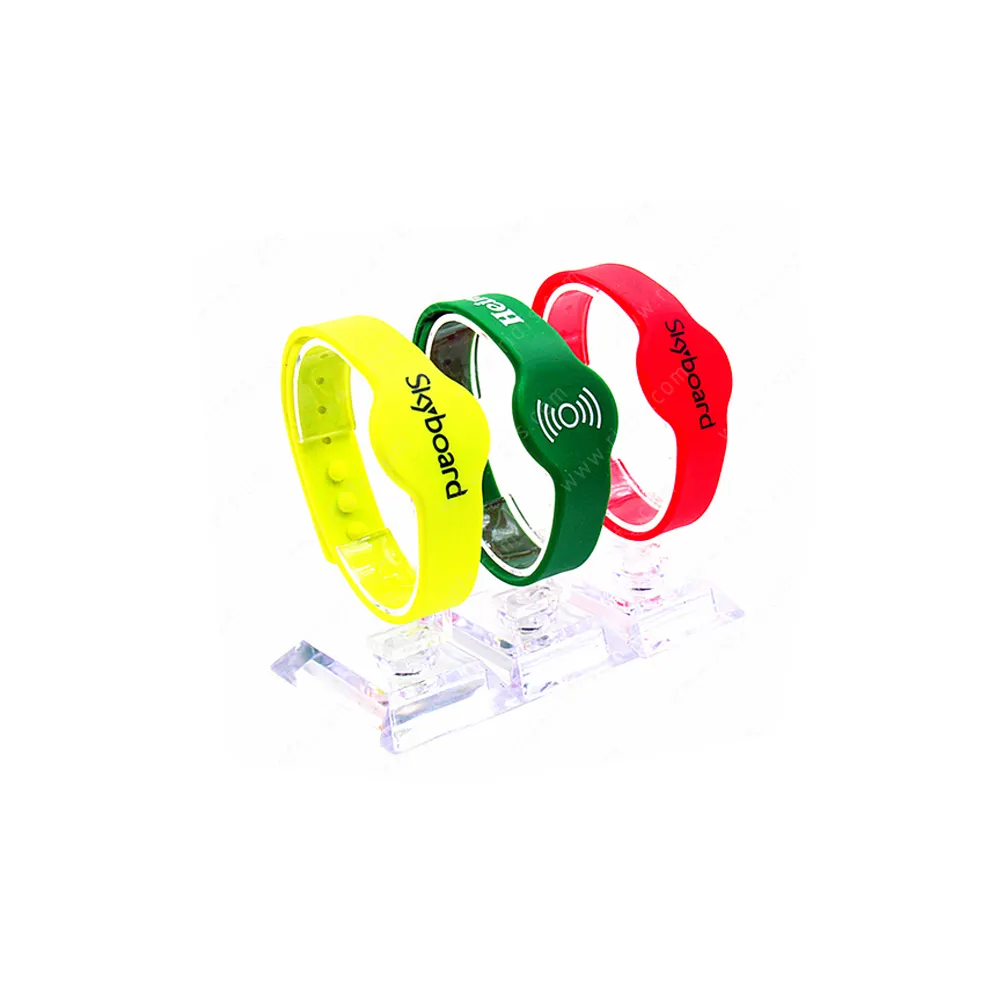 Passive Rfid Smart Wristband Waterproof 13.56mhz Ntag213 Nfc Silicone Wristband with QR Code For Events